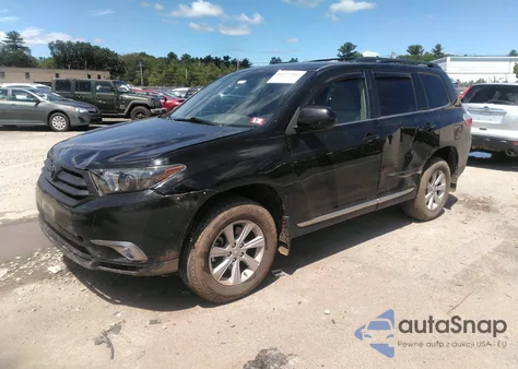 2011 Toyota Highlander Base V6 из США, поврежденный, VIN 5TDBK3EH7BS087432
